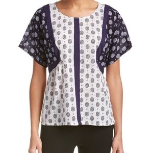 TWO by VINCE CAMUTO Navy Blue & White Print Blouse
